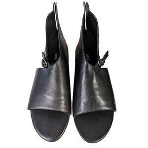 Leon Max Velia Leather Open Toe Flat Sandals